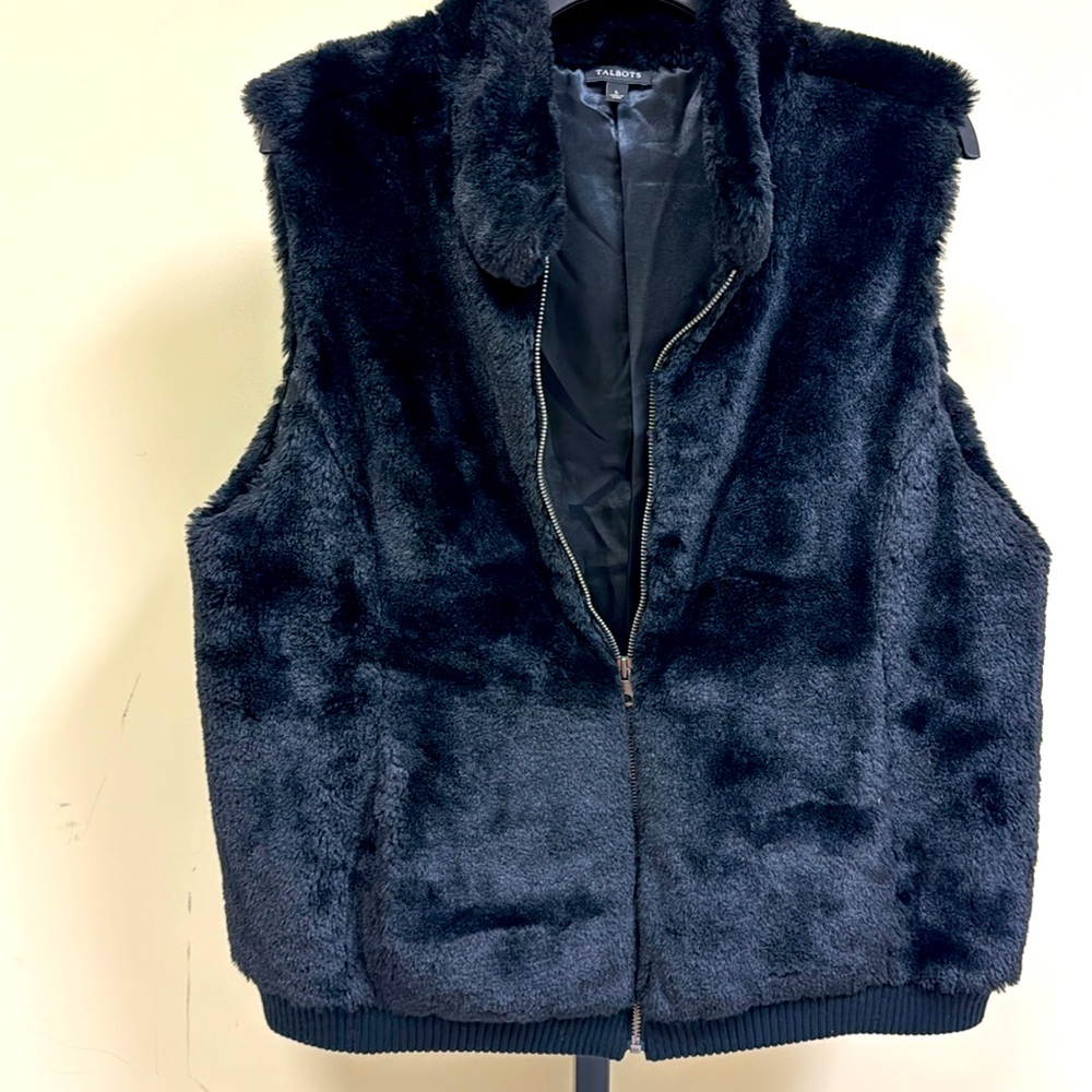 Talbots faux fur zip up vest